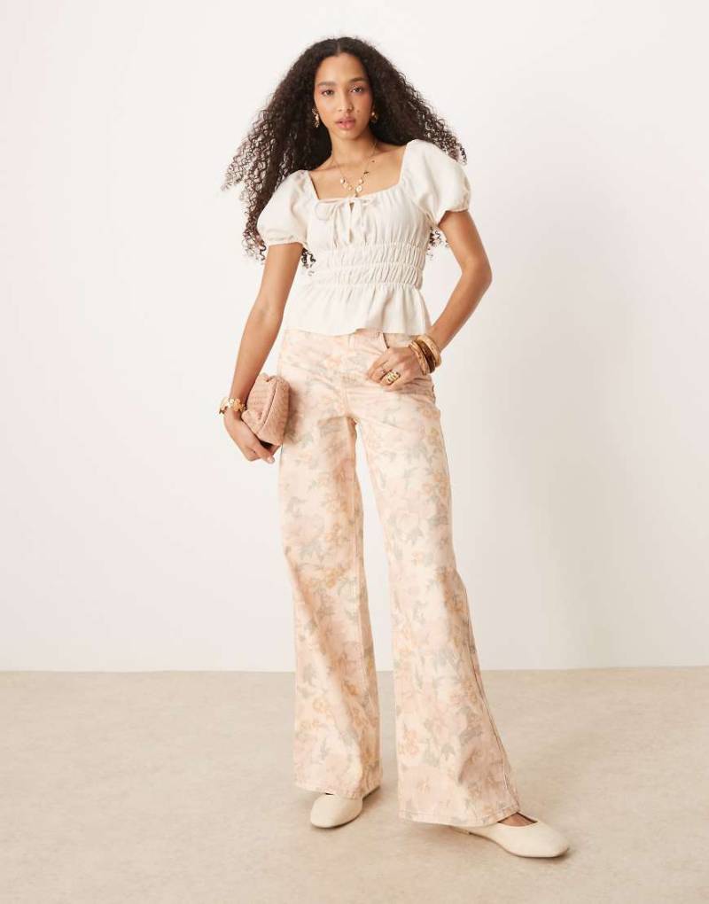 Mango - Aba - Jeans in Blassrosa mit verwaschenem Blumenmuster von Mango