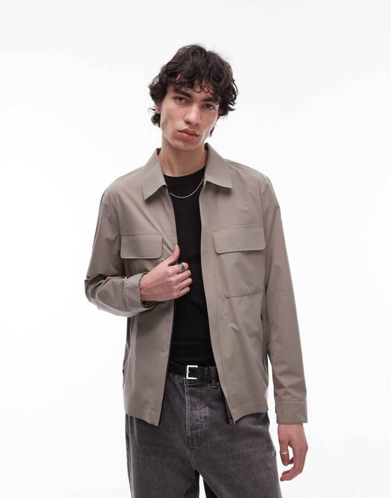 Mango - Atmungsaktive Jacke aus Funktionsmaterial in Braun mit durchgehendem Reißverschluss von Mango