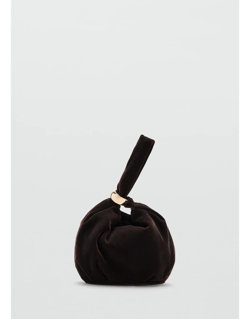 Mango - Beuteltasche aus Samt in Braun mit goldfarbenem Detail-Brown von Mango