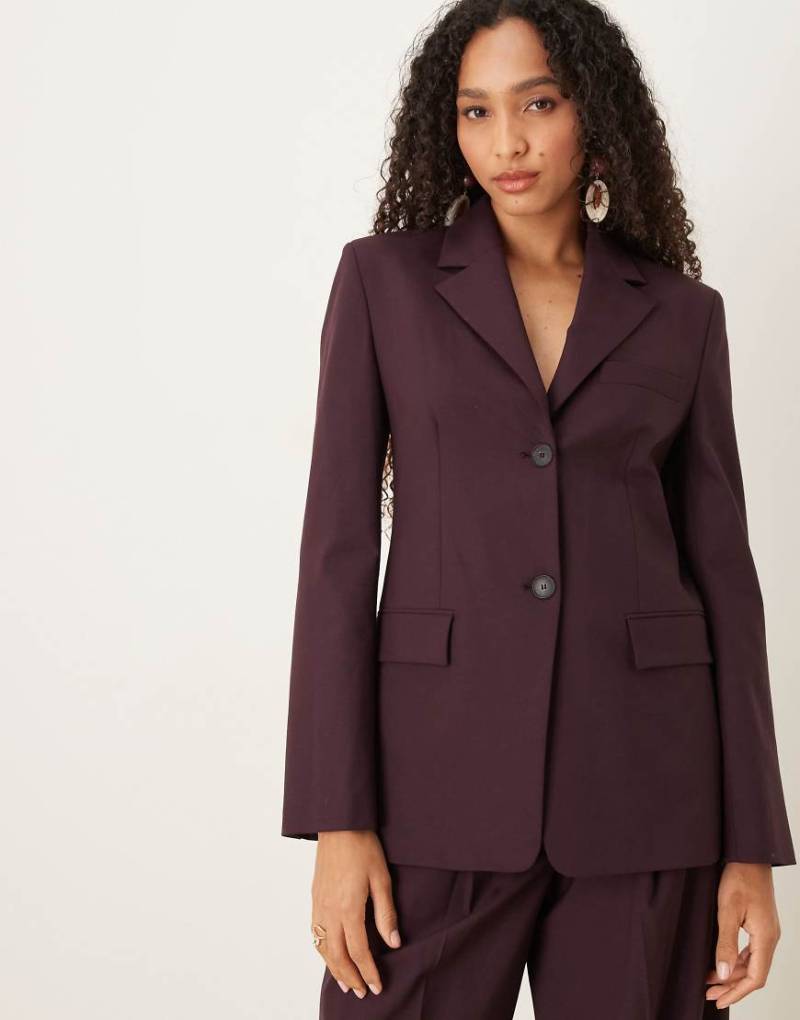 Mango - Capsule - Eleganter Blazer aus Wollmix in Pflaume, Kombiteil-Rot Mango - Capsule - Eleganter Blazer aus Wollmix in Pflaume, Kombiteil-Rot von Mango