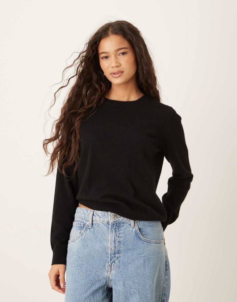 Mango - Capsule - Pullover in Schwarz mit Rundhalsausschnitt Mango - Capsule - Pullover in Schwarz mit Rundhalsausschnitt von Mango