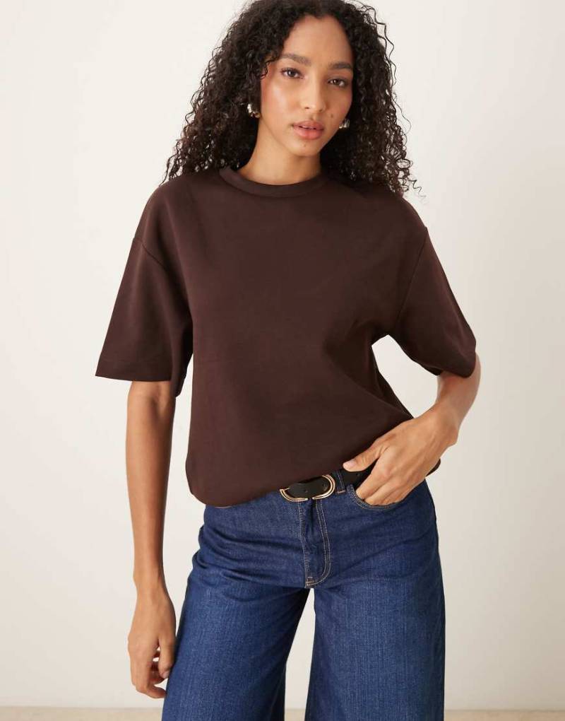 Mango - Capsule - T-Shirt aus schwerem Stoff in Braun-Brown von Mango
