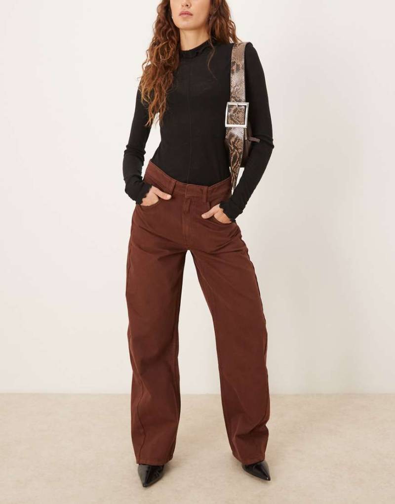Mango - Carol - Weite Jeans aus 100% Baumwolle in Braun-Brown von Mango