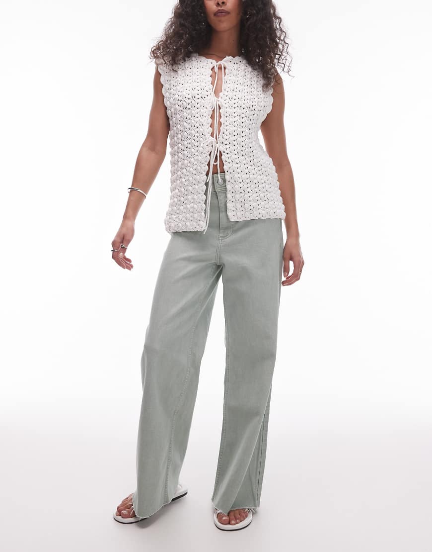 Mango - Catherin - Jeans in Salbeigrün mit weitem Bein Mango - Catherin - Jeans in Salbeigrün mit weitem Bein von Mango