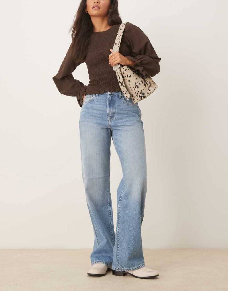 Mango - Cecilia - Straight Jeans in Hellblau mit mittelhohem Bund von Mango