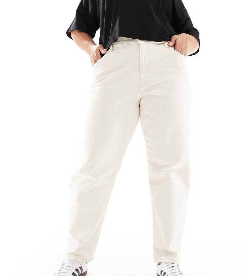 Mango Curve - Gerade geschnittene Jeans in gebrochenem Weiß mit Kontrastnähten von Mango