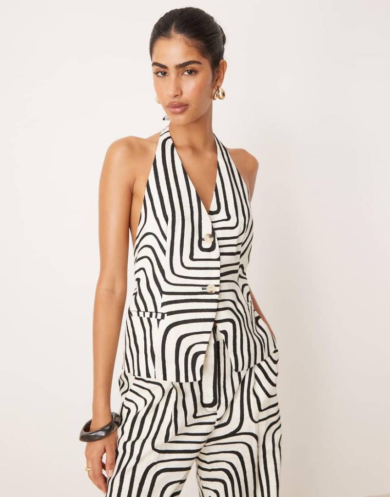 Mango - Elegante Weste in Schwarzweiß mit Neckholder und abstraktem Print, Kombiteil von Mango