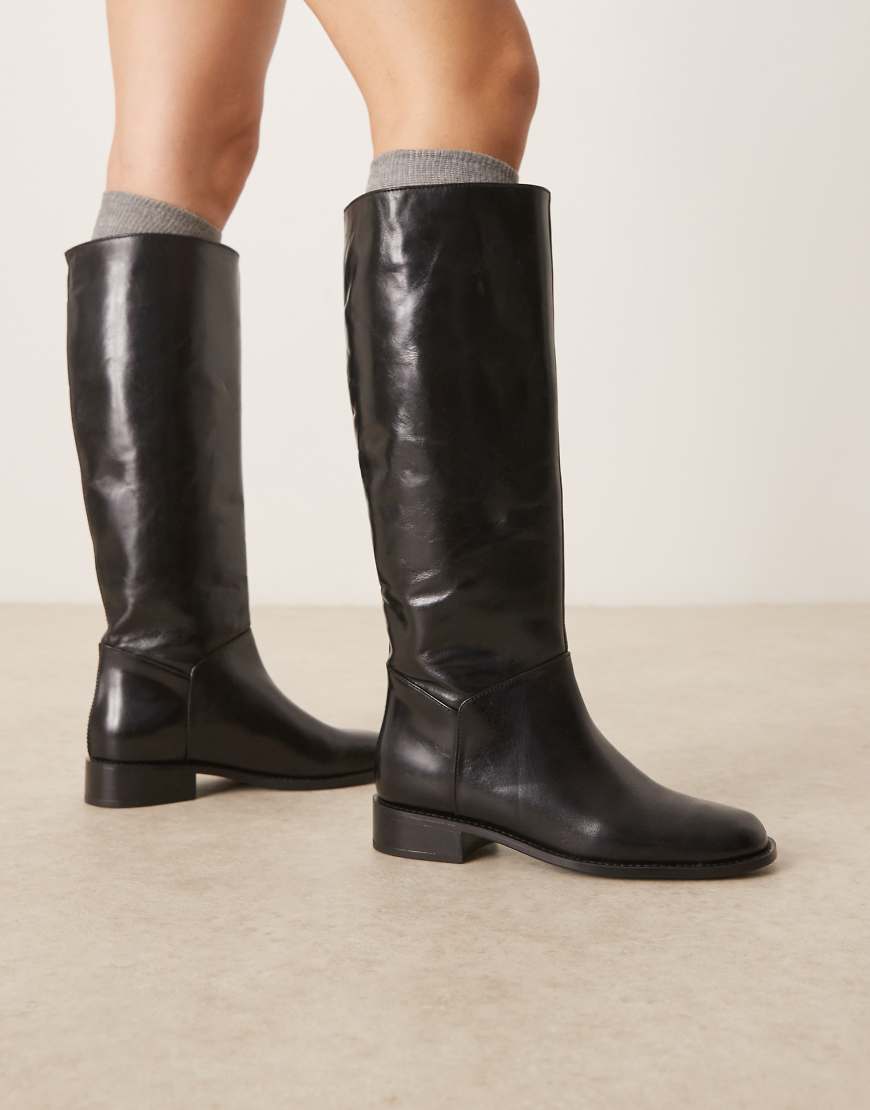 Mango - Flache, kniehohe Stiefel in Schwarz Mango - Flache, kniehohe Stiefel in Schwarz von Mango