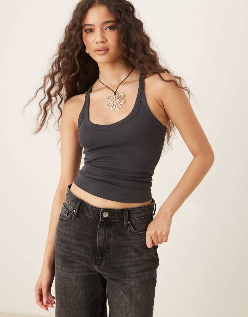 Mango - Formendes Camisole-Top in Anthrazit mit V-Ausschnitt-Grau von Mango
