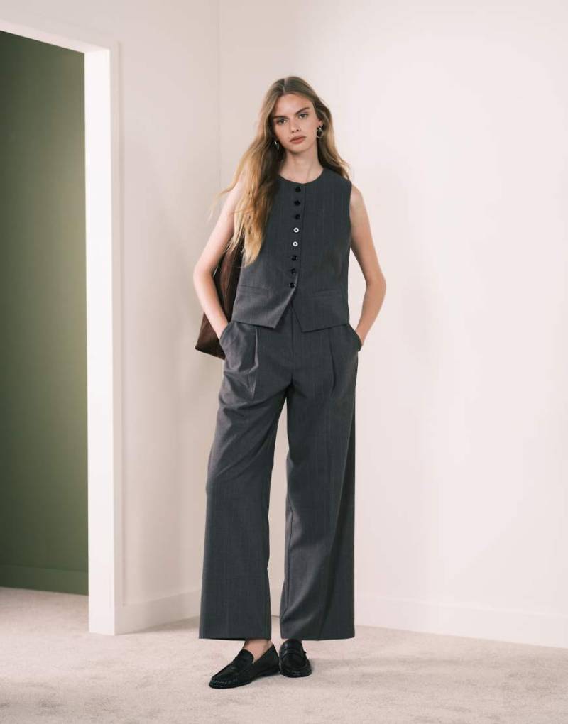 Mango - Gabo - Elegante Relaxed-Fit-Hose in Grau mit Streifen, Kombiteil von Mango