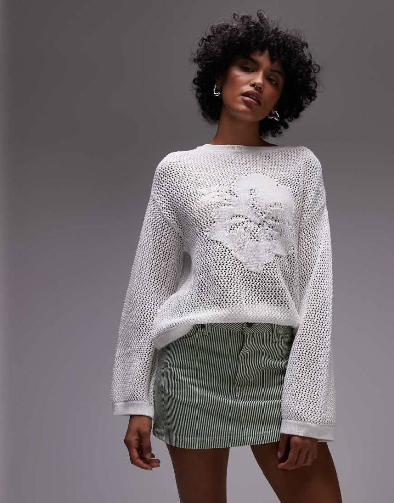 Mango - Gehäkelter Pullover in Weiß mit Hibiskusblüten-Motiv von Mango
