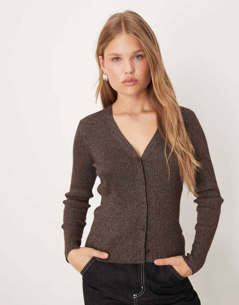 Mango - Gerippte Strickjacke in gesprenkeltem Braun mit V-Ausschnitt-Brown von Mango