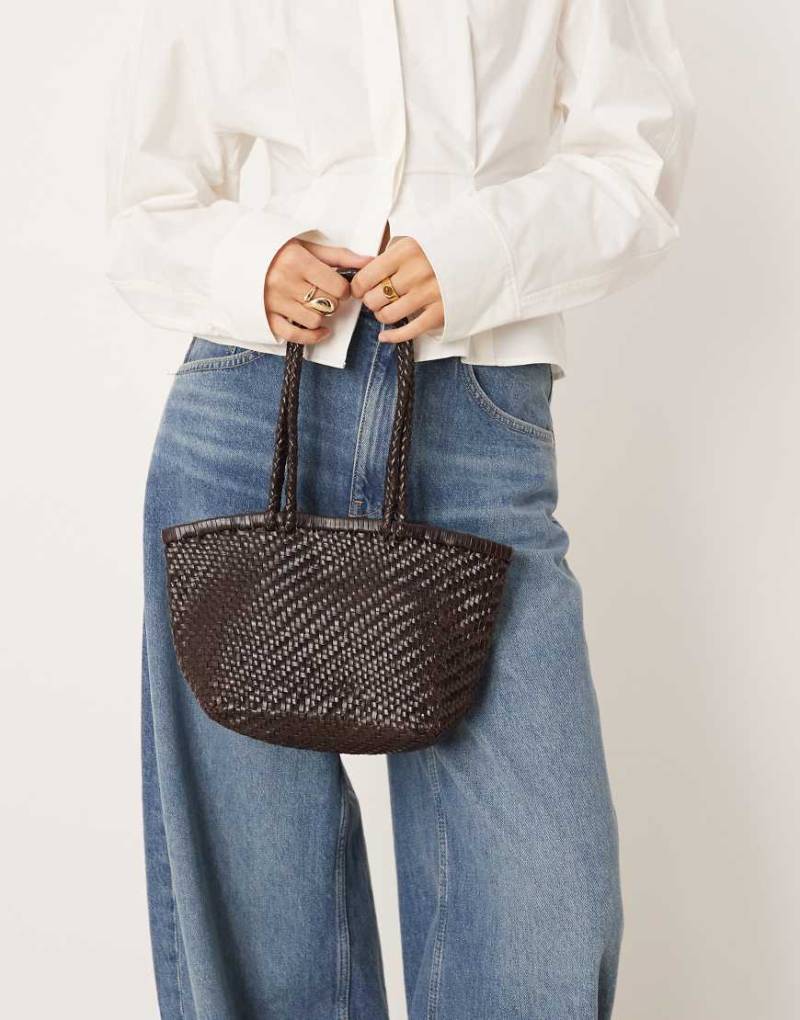 Mango - Gewebte Handtasche aus Leder in Braun-Brown von Mango