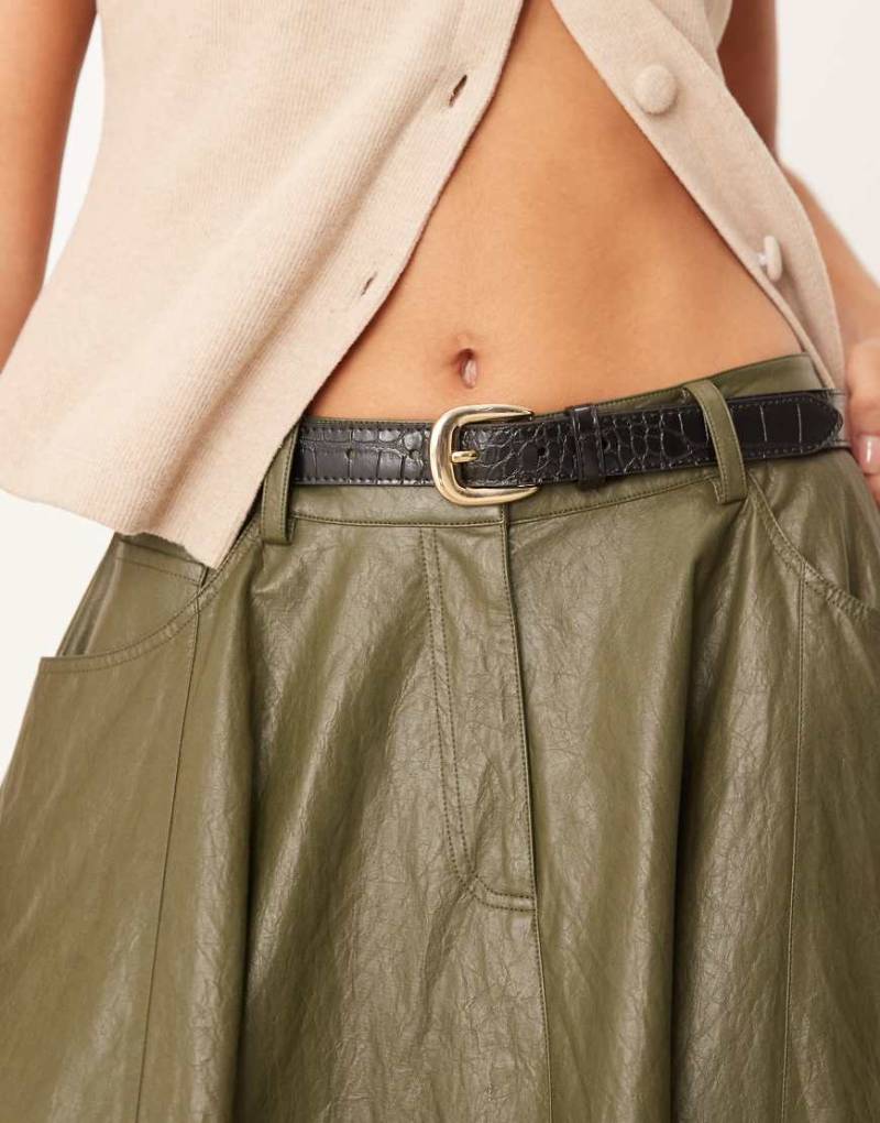 Mango - Gürtel in Schwarz mit Krokomuster und goldfarbener Schnalle von Mango