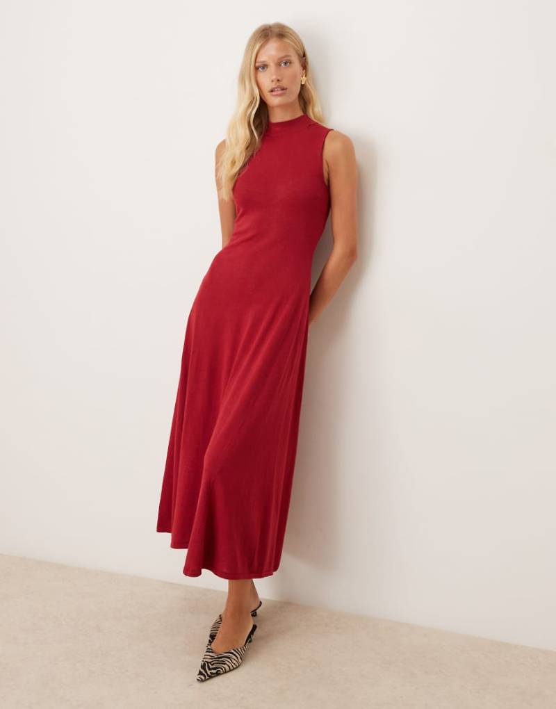 Mango - Hochgeschlossenes Midikleid aus kompaktem Strick in Kirschrot mit plissiertem Saum Mango - Hochgeschlossenes Midikleid aus kompaktem Strick in Kirschrot mit plissiertem Saum von Mango