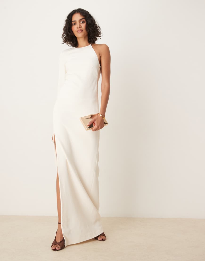 Mango - Hochwertiges Maxikleid in Weiß mit One-Shoulder-Träger und Seitenschlitz Mango - Hochwertiges Maxikleid in Weiß mit One-Shoulder-Träger und Seitenschlitz von Mango