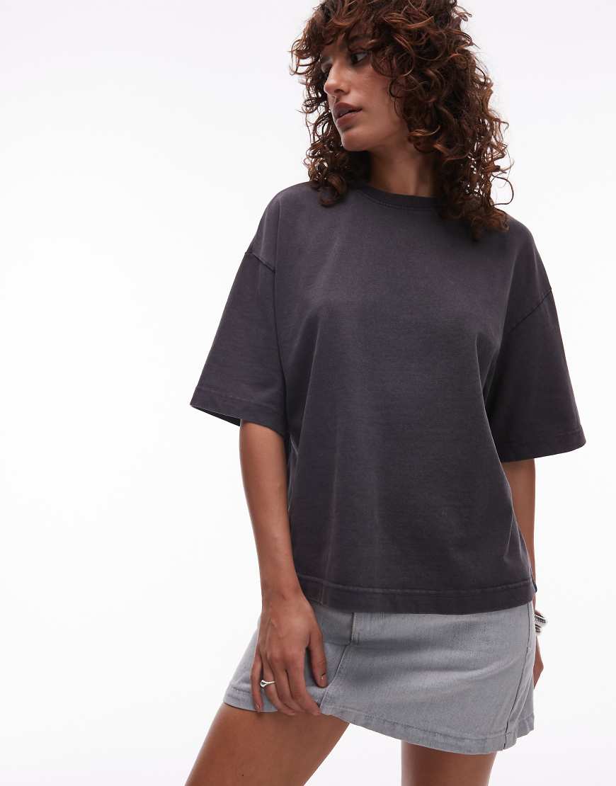 Mango - Hochwertiges kastiges T-Shirt in Grau mit überschnittenen Schultern von Mango