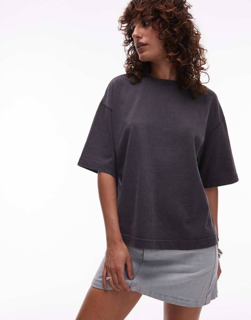 Mango - Hochwertiges kastiges T-Shirt in Grau mit überschnittenen Schultern von Mango