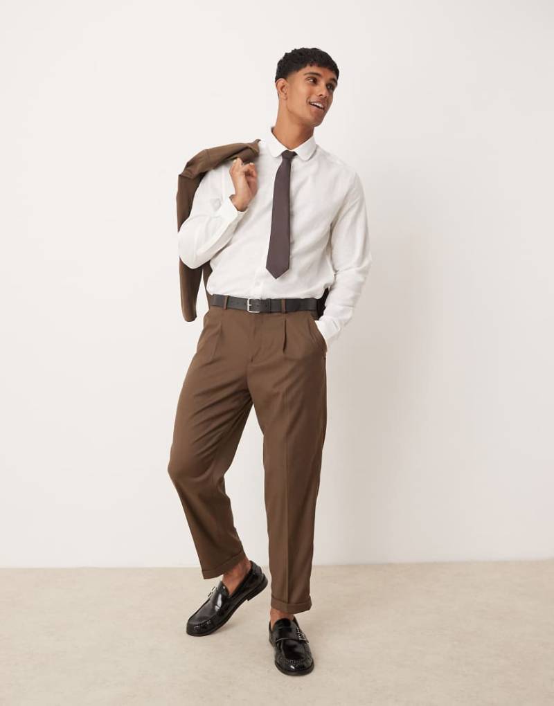 Mango - Hose in Braun mit mittelhohem Bund und regulärer Passform, Kombiteil von Mango