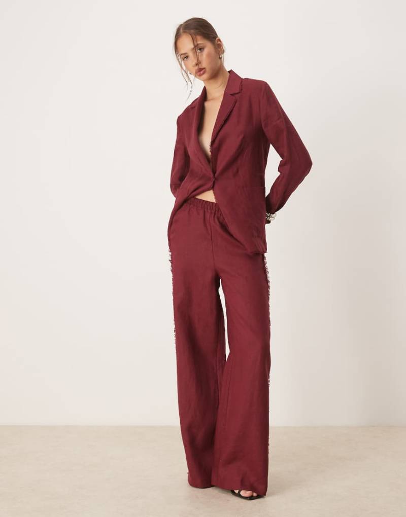 Mango - Hose in Dunkelrot aus 100% Leinen mit ausgefranstem Rand und elastischem Bund, Kombiteil von Mango