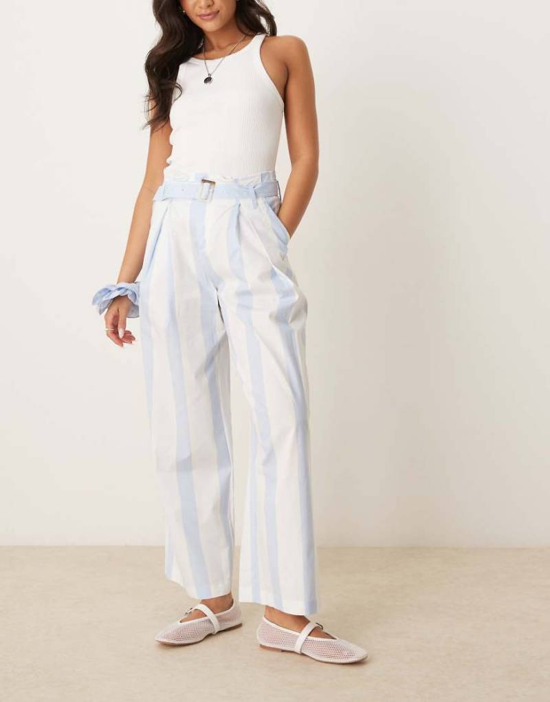 Mango - Hosenrock aus Baumwolle in Weiß mit blauen Streifen und Gürtel von Mango