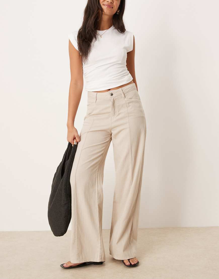 Mango - Jeans in Beige mit elastischem Bund und Falte vorne-Neutral Mango - Jeans in Beige mit elastischem Bund und Falte vorne-Neutral von Mango