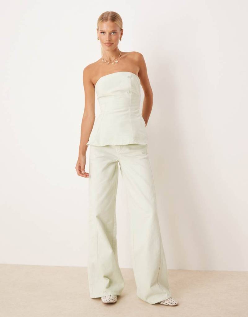 Mango - Jeans in Pastellgrün mit mittelhohem Bund und weitem Bein, Kombiteil von Mango