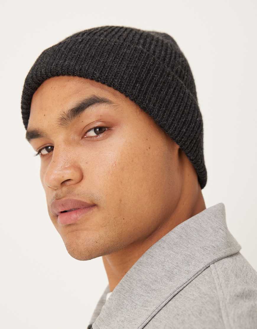 Mango - Klassische Strickmütze in Anthrazit-Grau von Mango