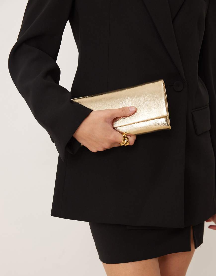 Mango - Klassische Umhängetasche in Goldoptik-Goldfarben von Mango