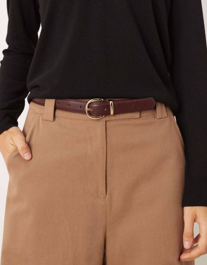 Mango - Klassischer, schmaler Gürtel in Kirschrot von Mango