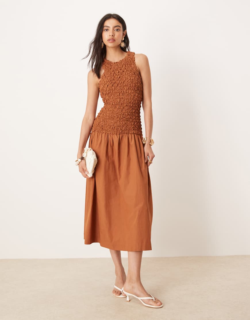 Mango - Kleid in Burnt Orange mit tief angesetzter Taille und Knitterstruktur Mango - Kleid in Burnt Orange mit tief angesetzter Taille und Knitterstruktur von Mango