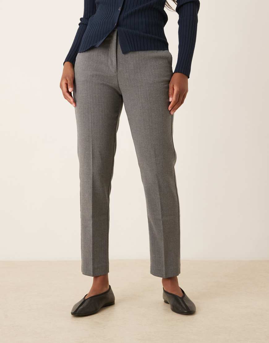 Mango - Knöchellange Hose in Grau mit schmalem Schnitt von Mango