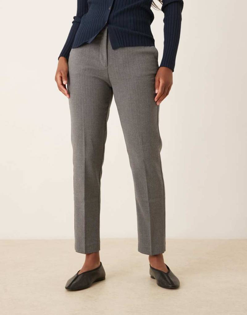 Mango - Knöchellange Hose in Grau mit schmalem Schnitt von Mango