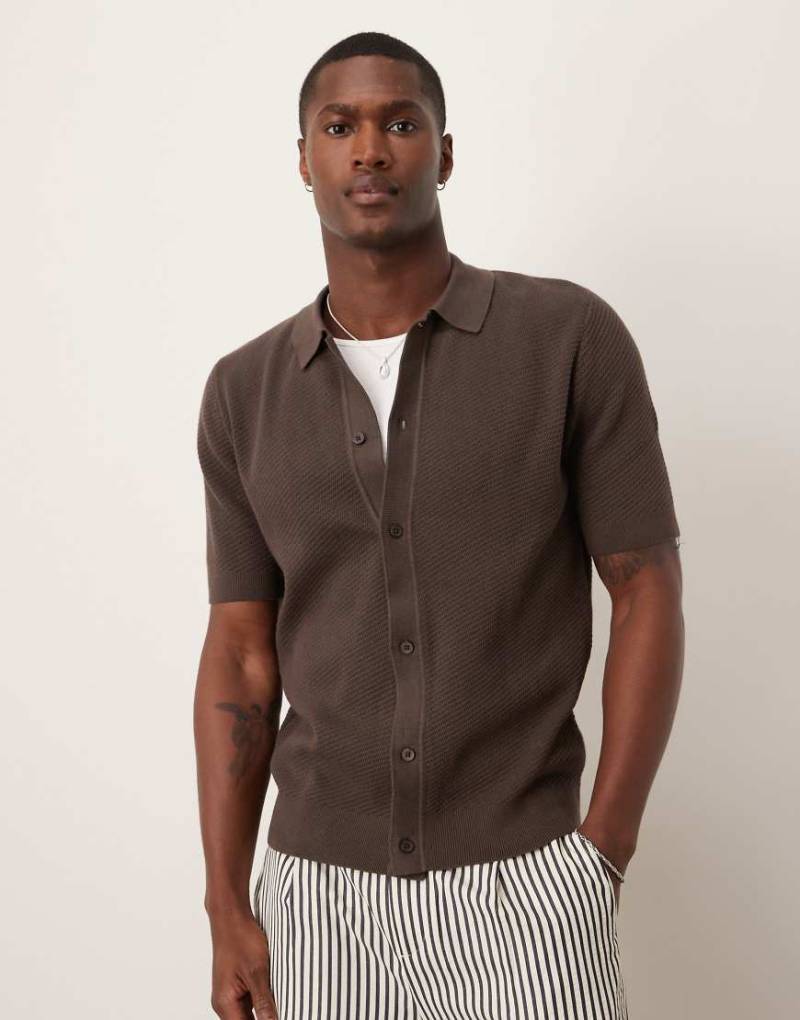 Mango - Kurzärmliges Hemd aus Baumwollstrick in Braun von Mango