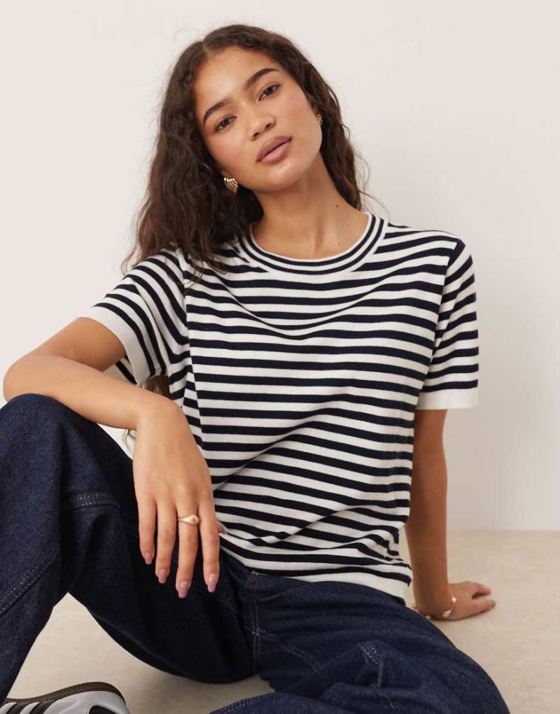 Mango - Kurzärmliges T-Shirt mit Streifen-Bunt von Mango