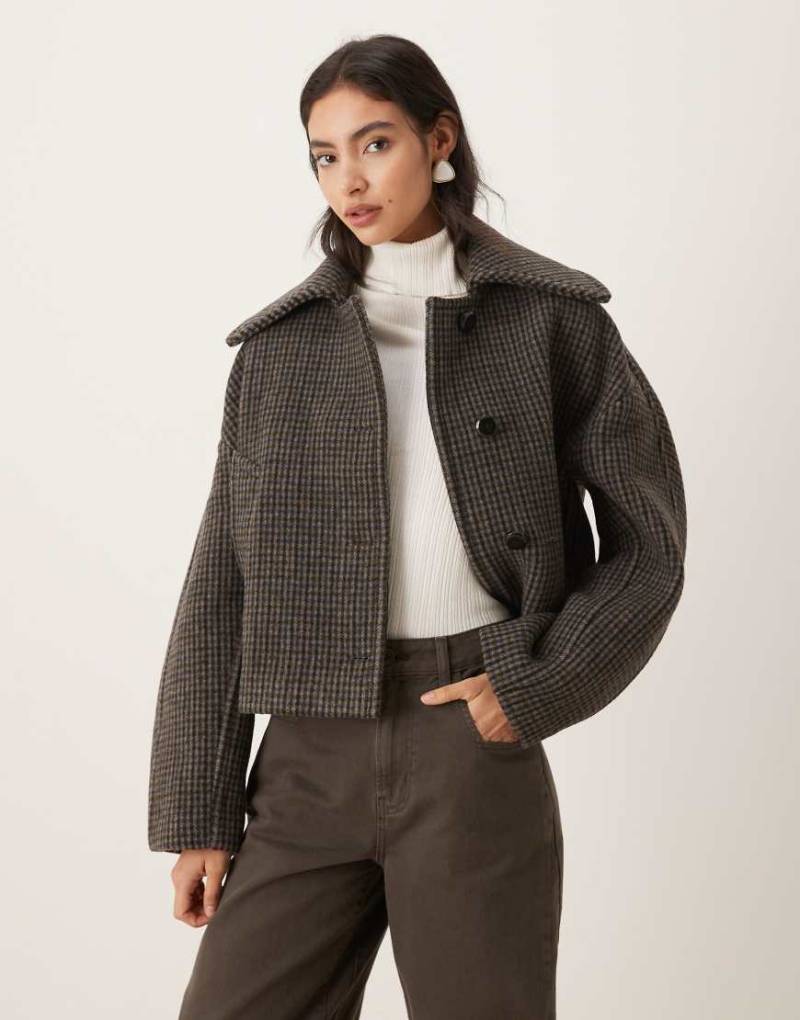 Mango - Kurze Wollmix-Jacke in kariertem Braun mit Oversize-Kragen-Brown von Mango