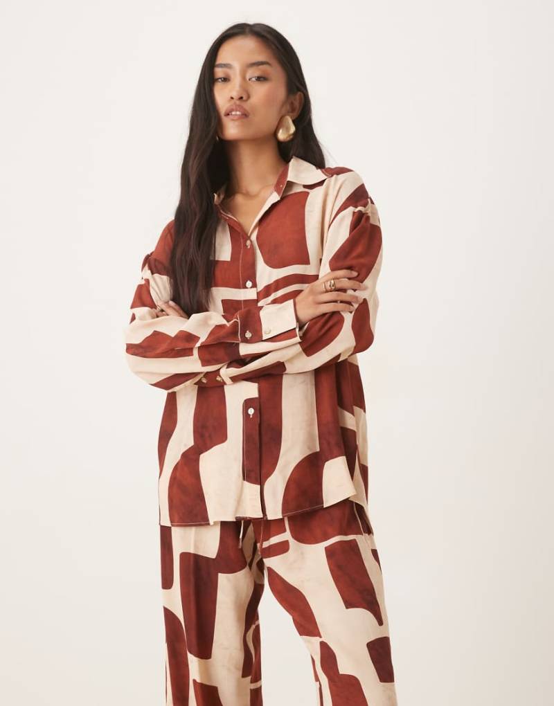 Mango - Langärmlige Hemdbluse mit abstraktem Muster, Kombiteil-Brown von Mango