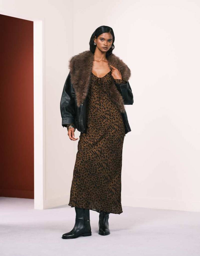 Mango - Langärmliges Maxikleid mit Leopardenmuster und Bindedetail-Brown von Mango