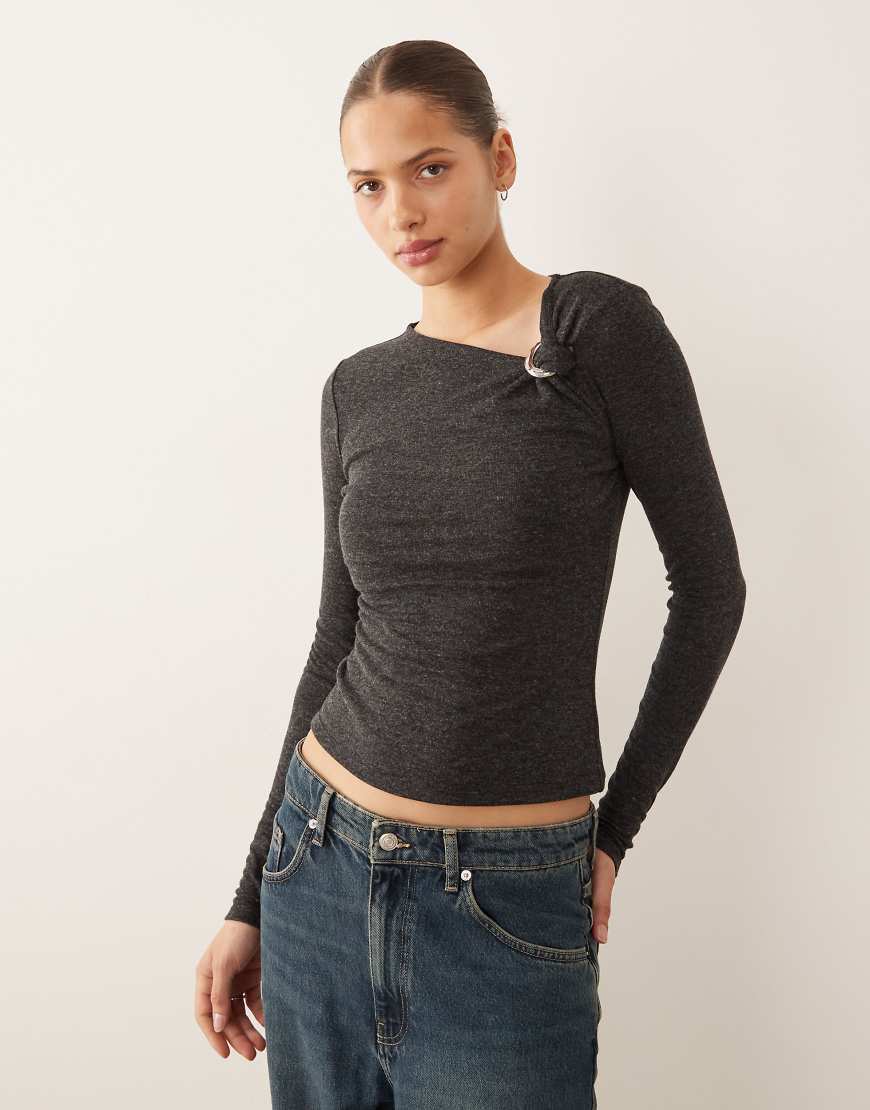 Mango - Langärmliges Oberteil in Anthrazit mit Metalldetail-Grau von Mango