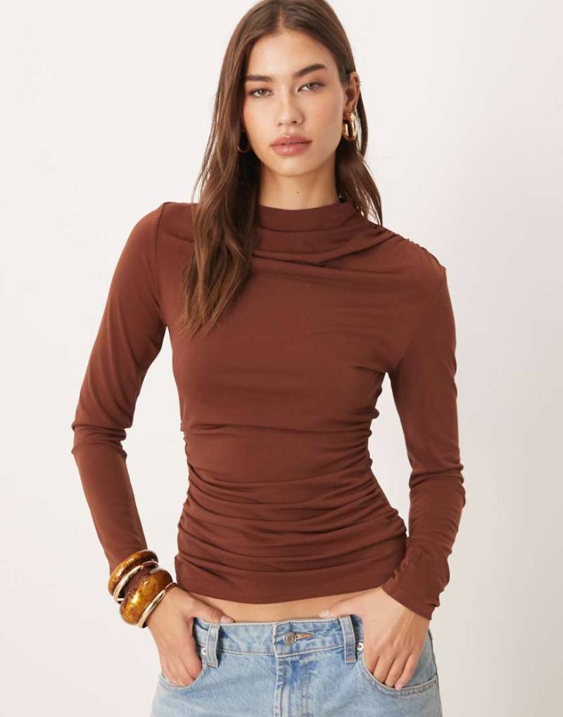 Mango - Langärmliges Oberteil in Braun mit gerafftem Detail-Brown von Mango