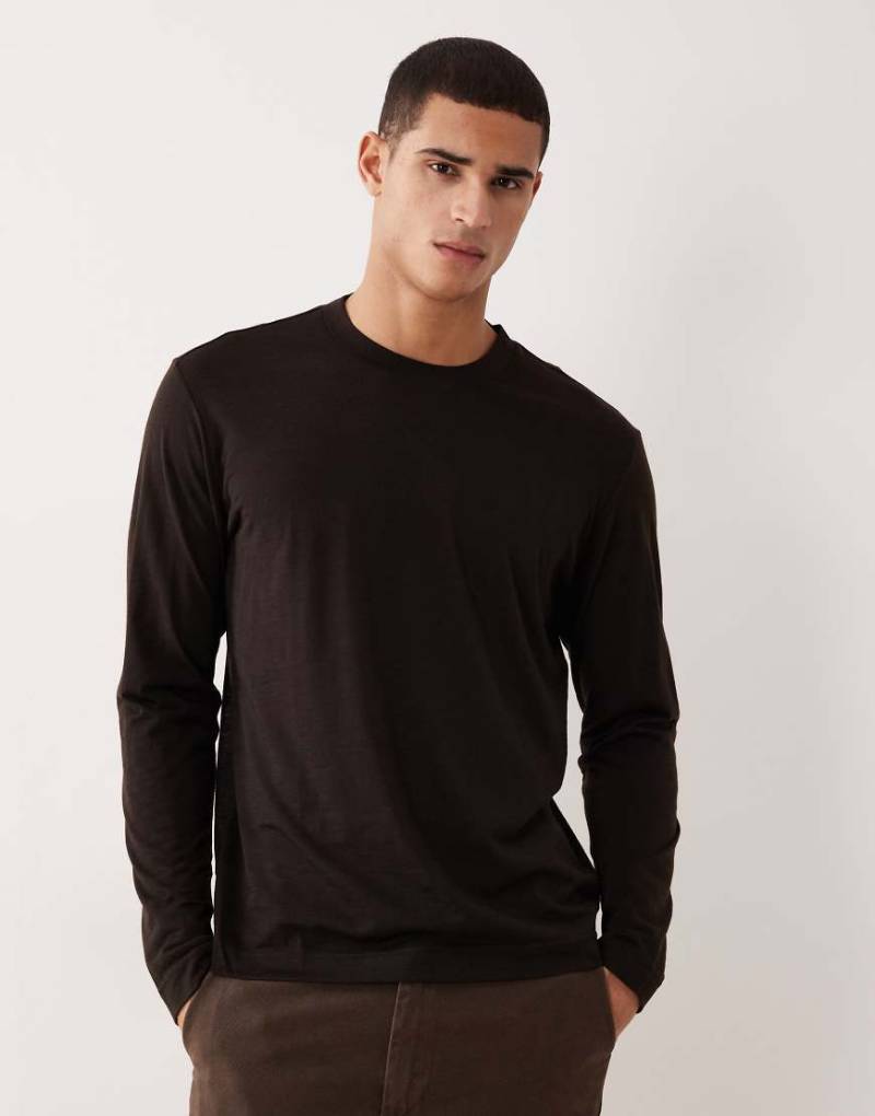 Mango - Langärmliges T-Shirt aus hochwertigem Wollmix in sattem Braun-Brown von Mango