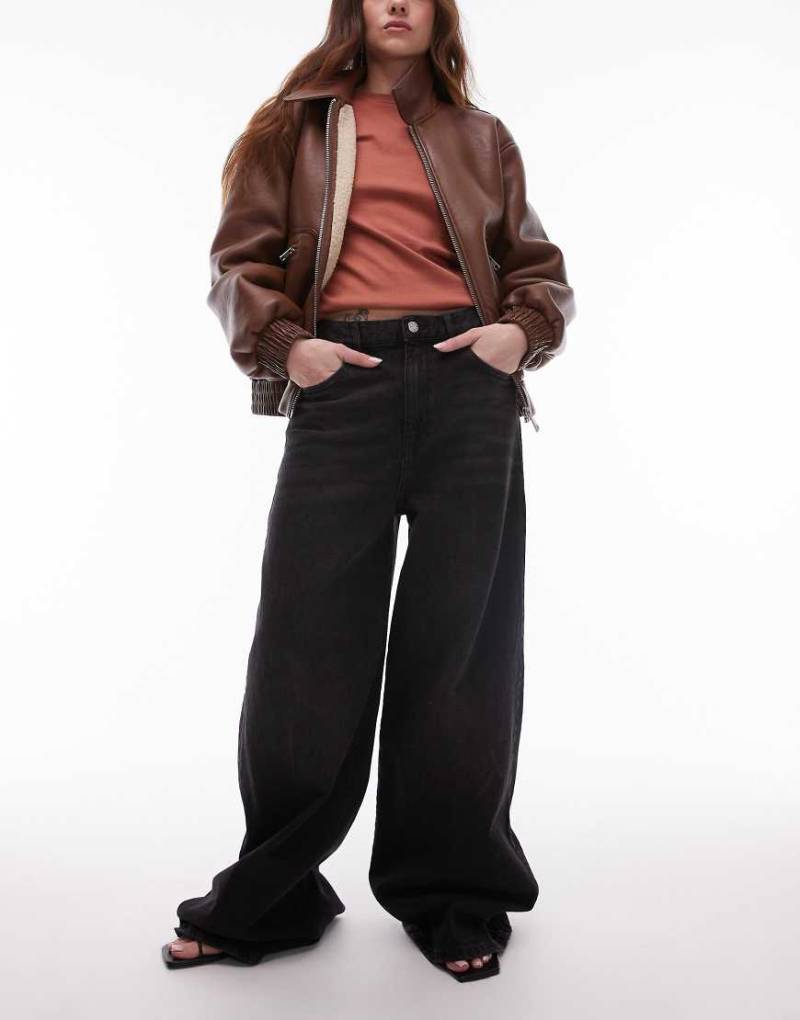 Mango - Elise - Longline-Jeans in Schwarz mit weitem Bein von Mango