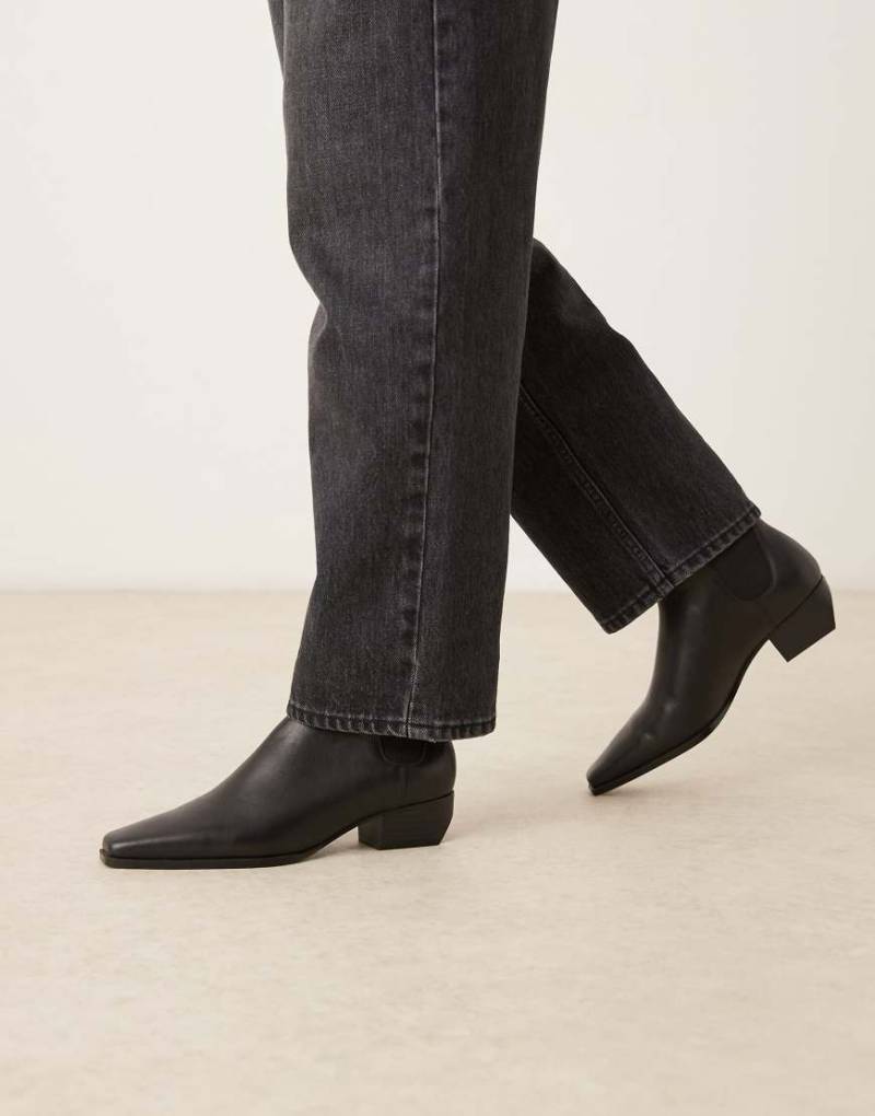 Mango - Leder-Ankle-Boots in Schwarz mit eckiger Zehenpartie und niedrigem Absatz von Mango