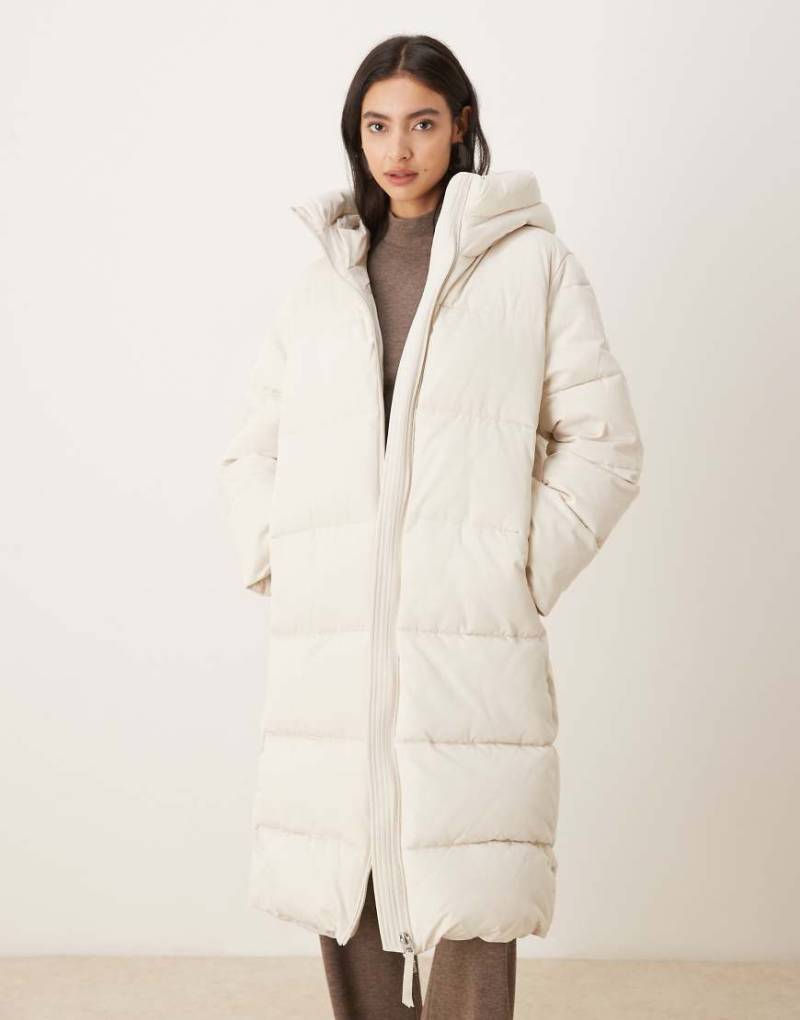 Mango - Longline-Steppjacke in Cremeweiß mit Kapuze von Mango