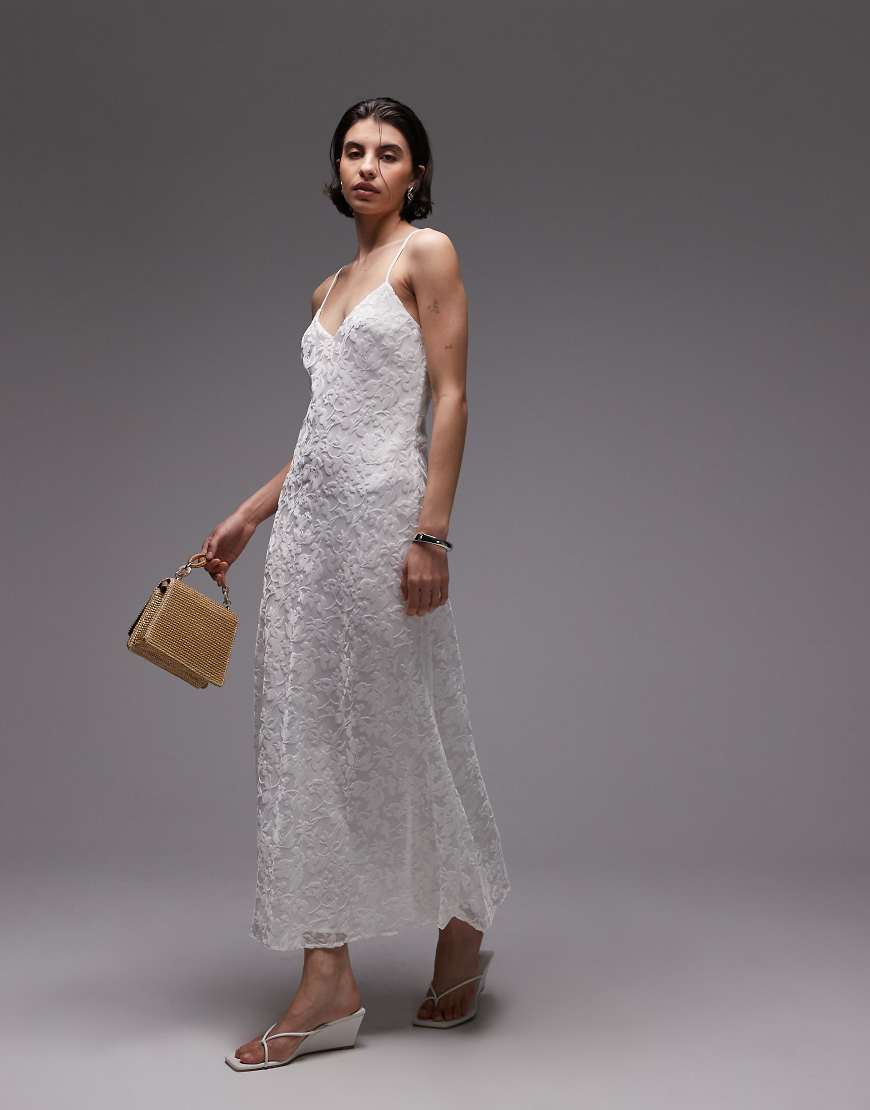 Mango - Maxi-Trägerkleid aus Ausbrennersamt in Elfenbeinweiß Mango - Maxi-Trägerkleid aus Ausbrennersamt in Elfenbeinweiß von Mango