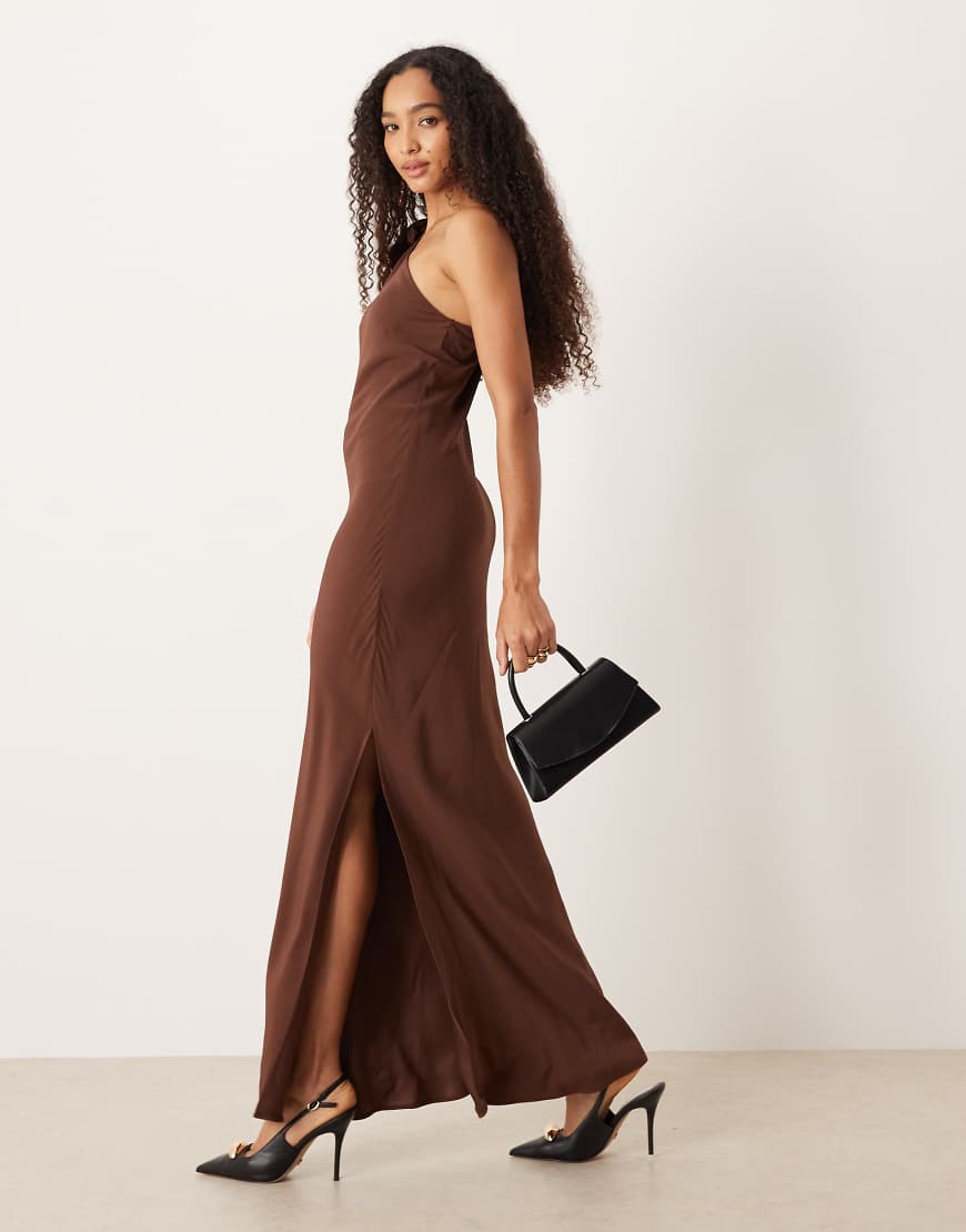 Mango - Maxikleid in Schokobraun mit One-Shoulder-Träger-Orange von Mango