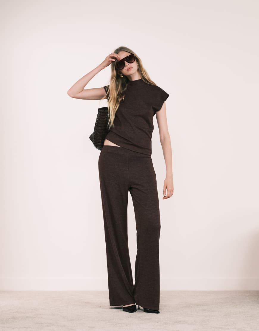 Mango - Michi - Weiche Hose in Burgunderrot mit geradem Schnitt, Kombiteil von Mango