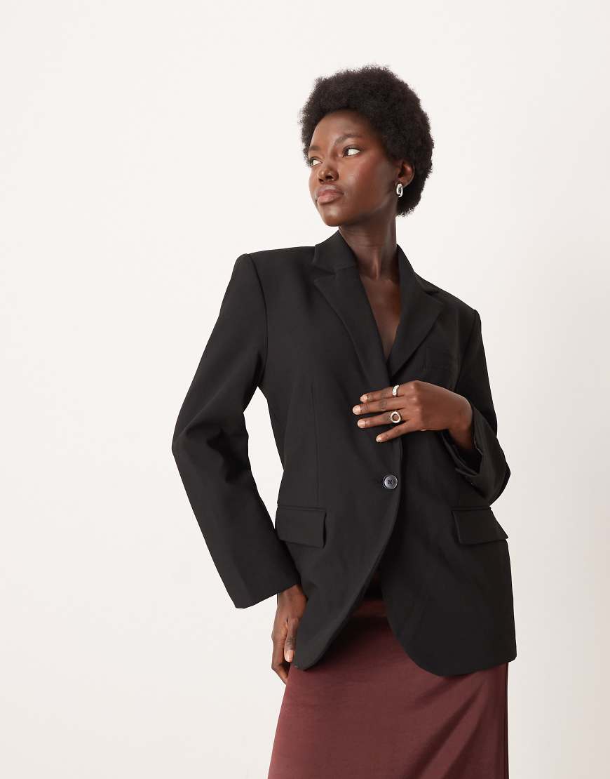 Mango - Mila - Eleganter Relaxed-Fit-Blazer in Schwarz von Mango