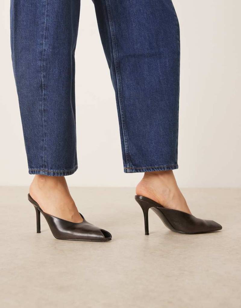 Mango - Mules in Dunkelbraun mit hohem Schuhblatt und Absatz-Brown von Mango