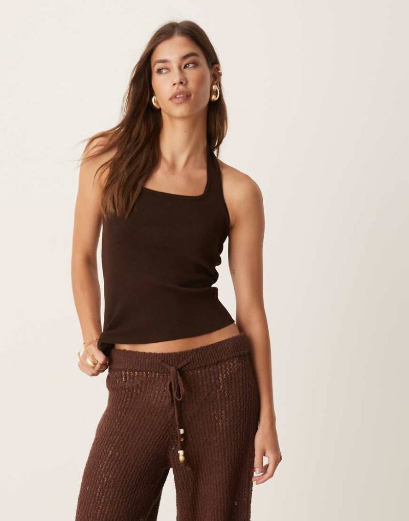 Mango - Neckholder-Oberteil aus kompaktem Strick in Schokobraun-Schwarz von Mango